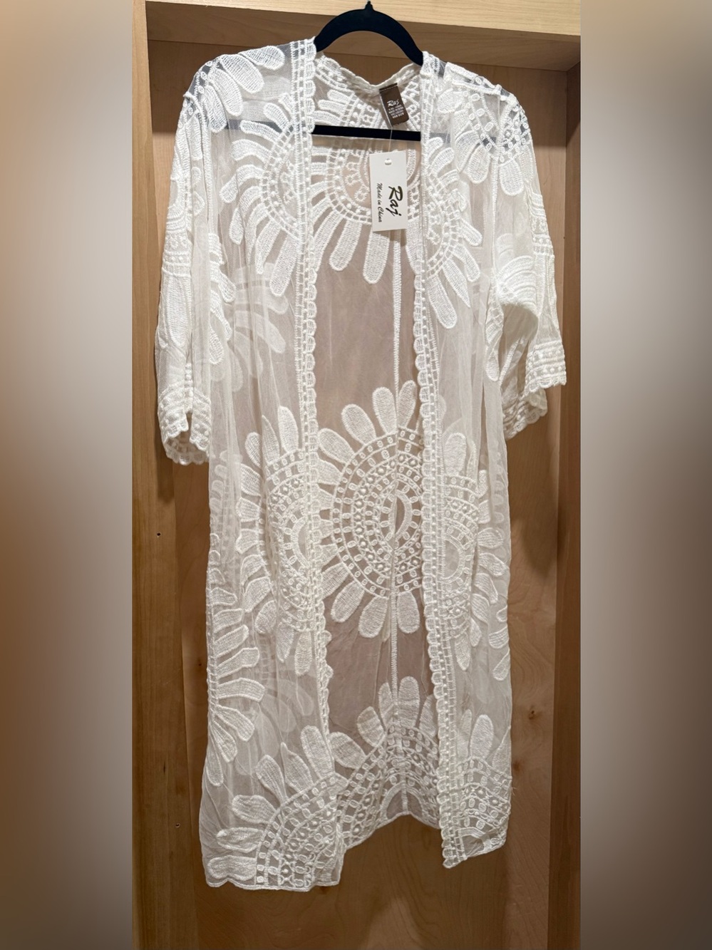 Raj White Embroidered Sheer Kimono Onesize New